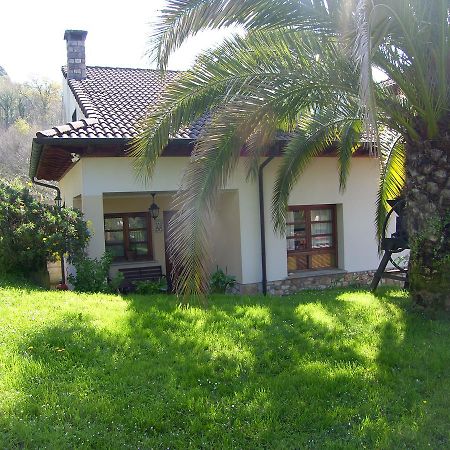 Posada El Pareon Sirviella Bagian luar foto