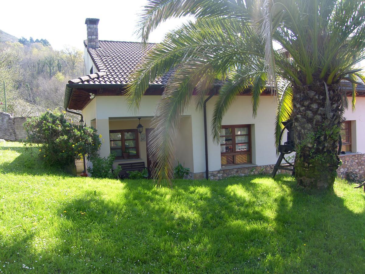 Posada El Pareon Sirviella Bagian luar foto