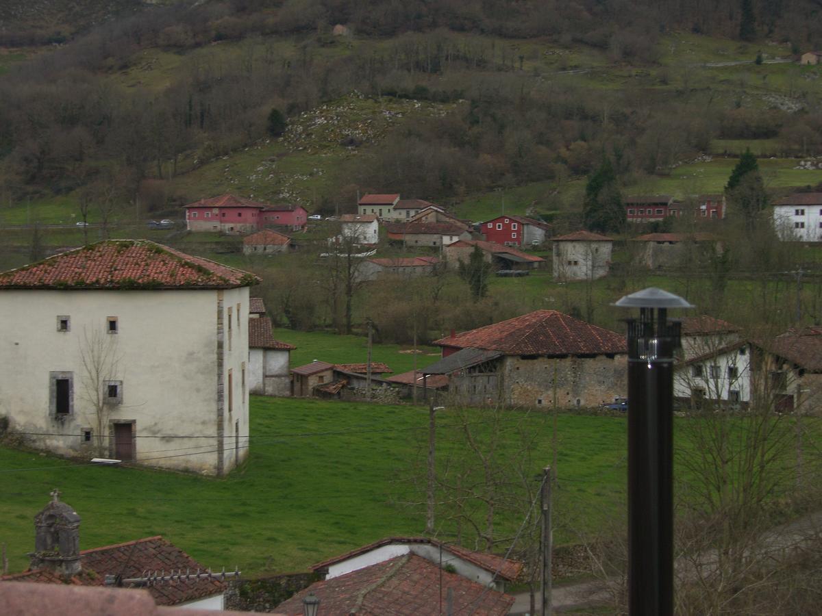 Posada El Pareon Sirviella Bagian luar foto