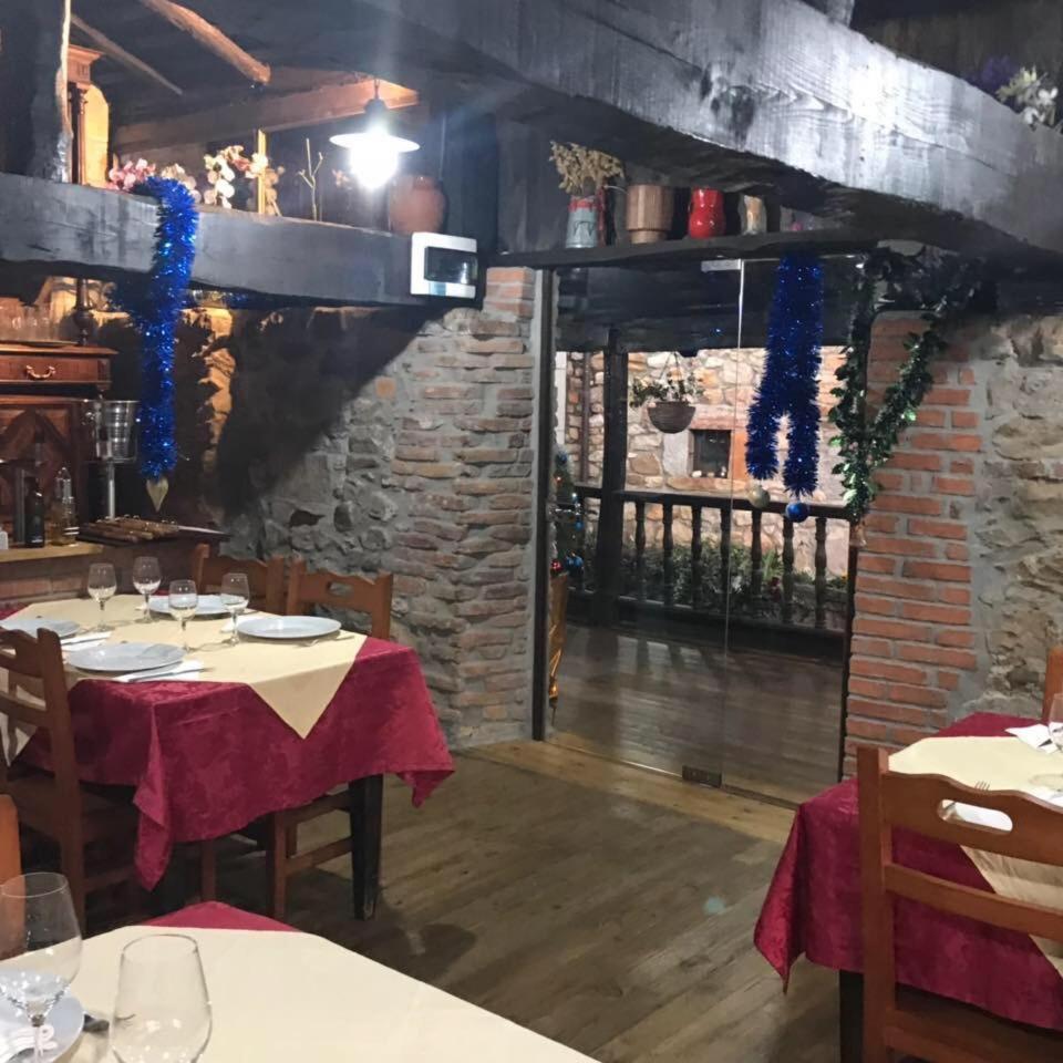 Posada El Pareon Sirviella Bagian luar foto